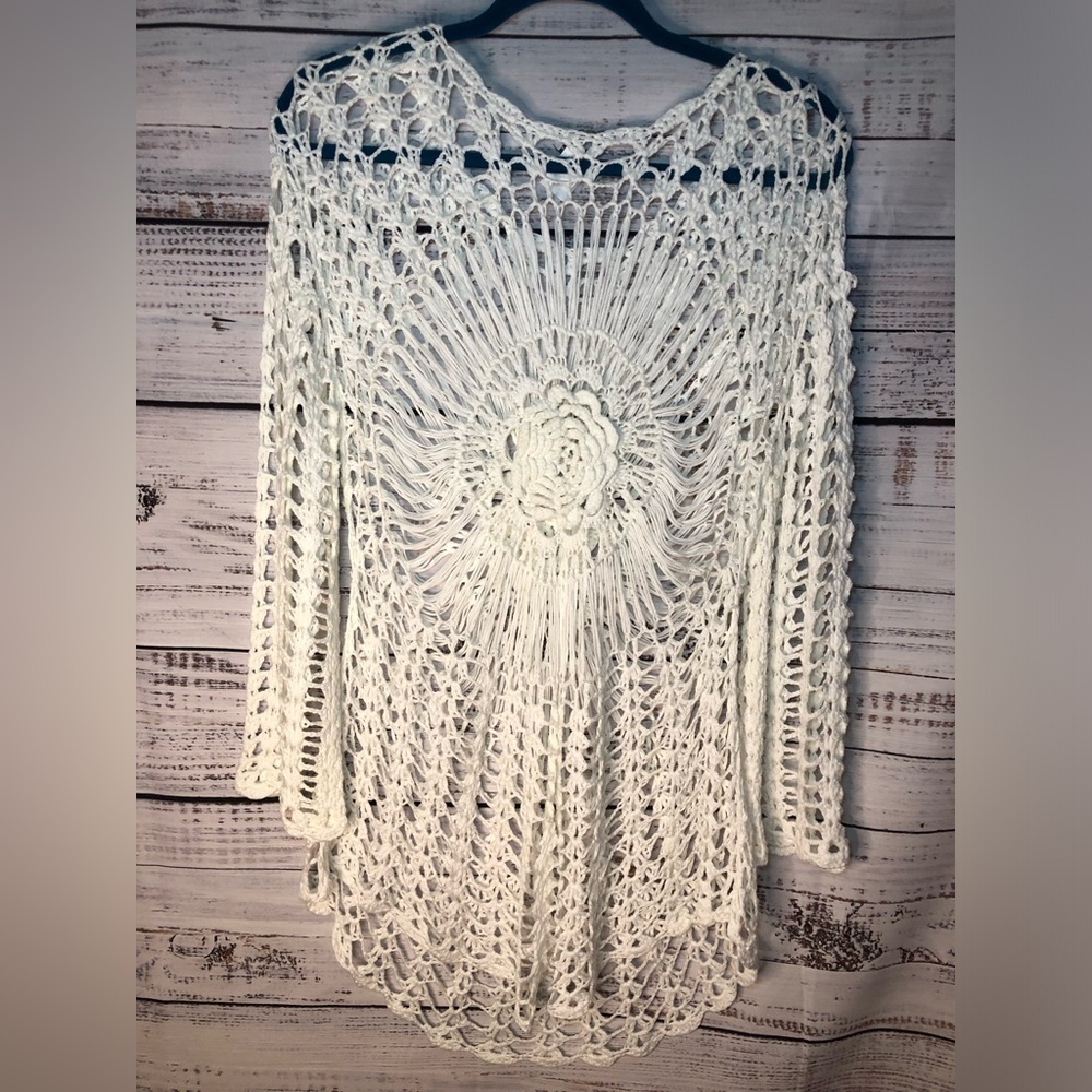 VENUS White Crochet Swim Coverup NWOT size S/M ☀️🔥☀️ - Picture 13 of 14